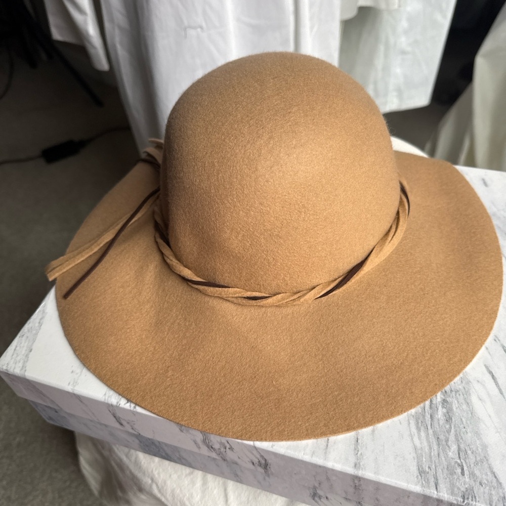 Camel Wool Floppy Hat – Apt. 9 (OS)